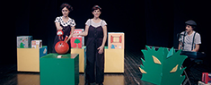 Teatro di Figura - La gallinella rossa